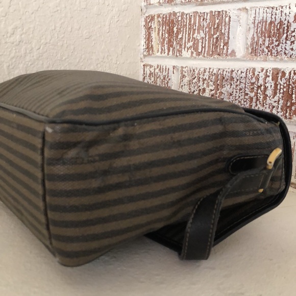 FENDI VINTAGE CROSSBODY BAG - Picture 10 of 16